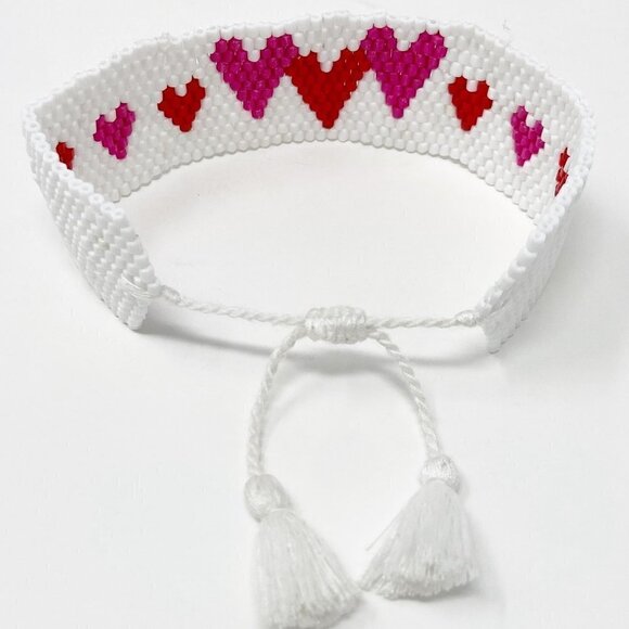 White Seed Bead Adjustable Hearts Bracelet - Picture 3 of 7